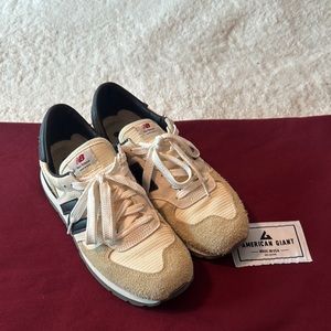 New Balance Men's Cream and Black Sneakers